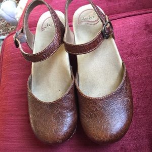 Dansko Sam sling back sandals
